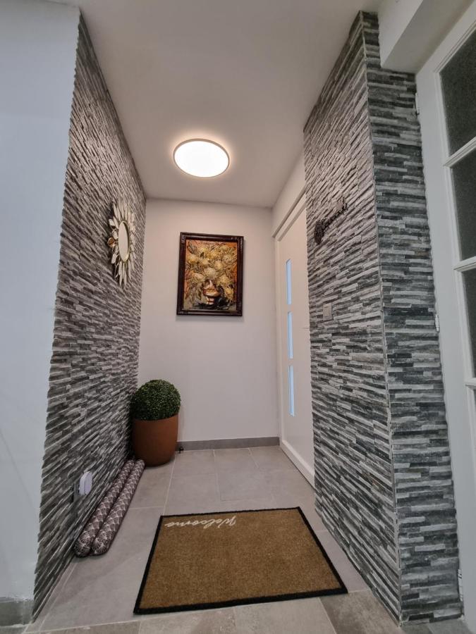 Villa Flora Superior Apartment Cabris Bagian luar foto